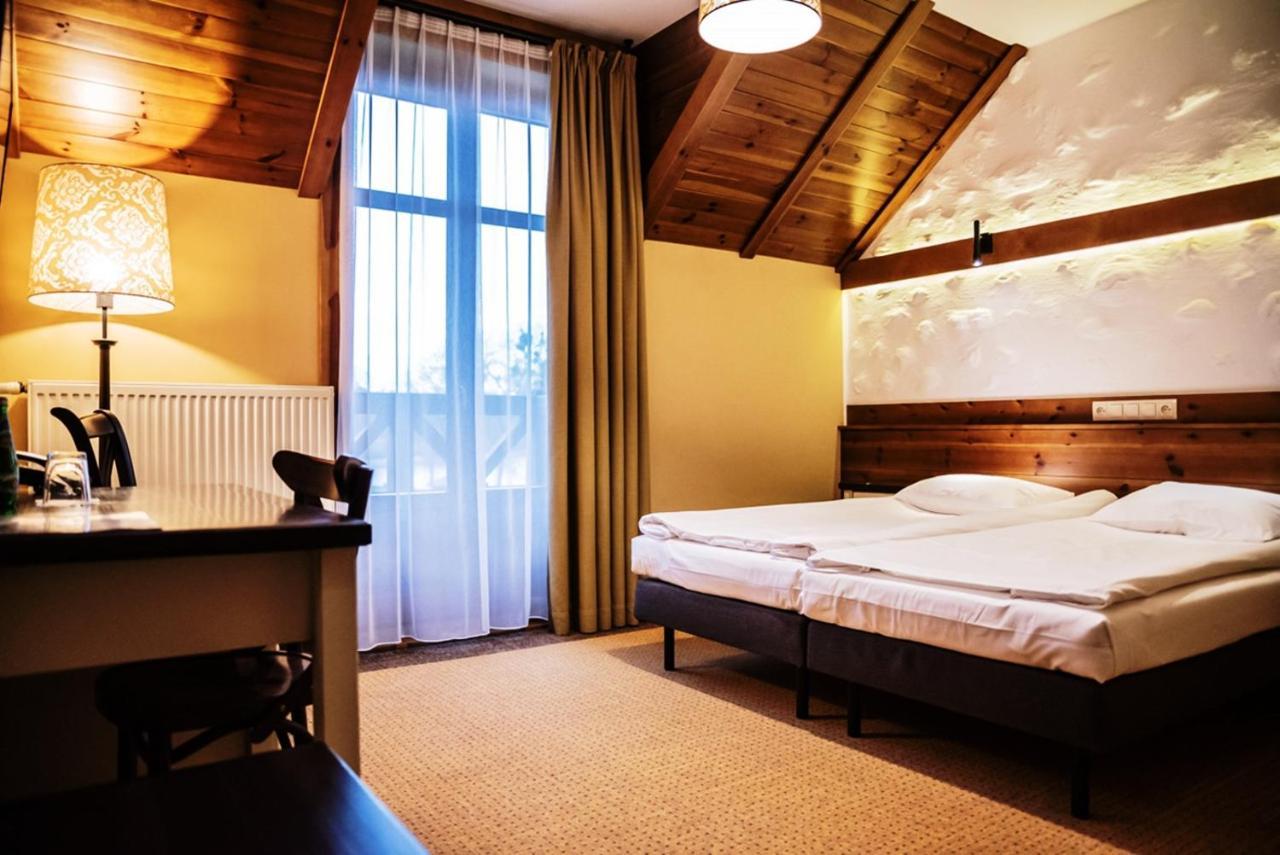 Hotel Folwark Lekuk Łękuk Mały Exteriér fotografie