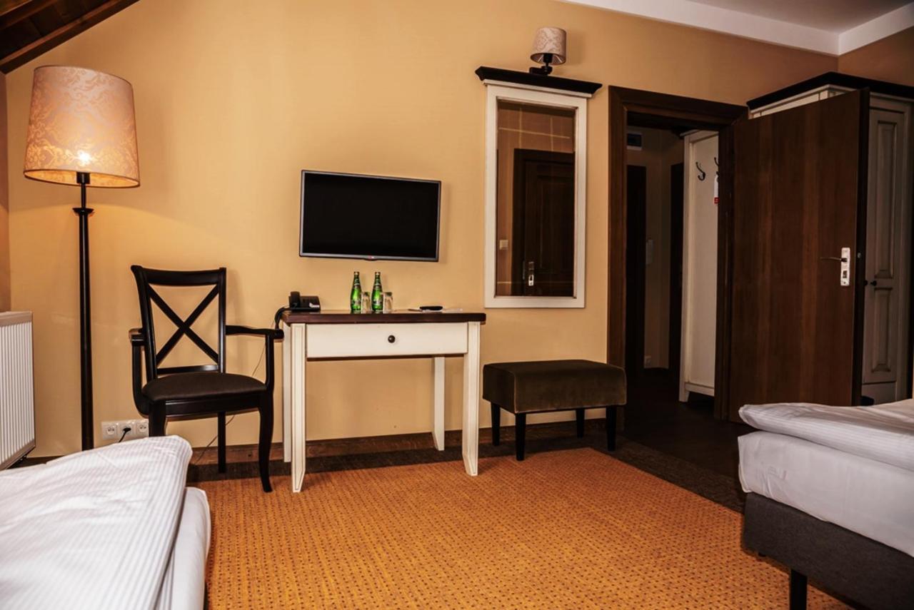 Hotel Folwark Lekuk Łękuk Mały Exteriér fotografie