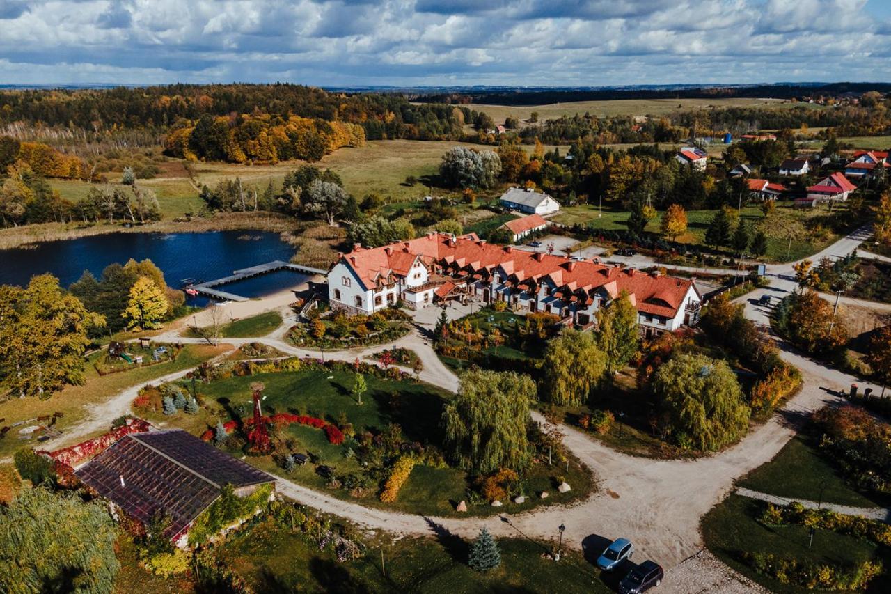 Hotel Folwark Lekuk Łękuk Mały Exteriér fotografie