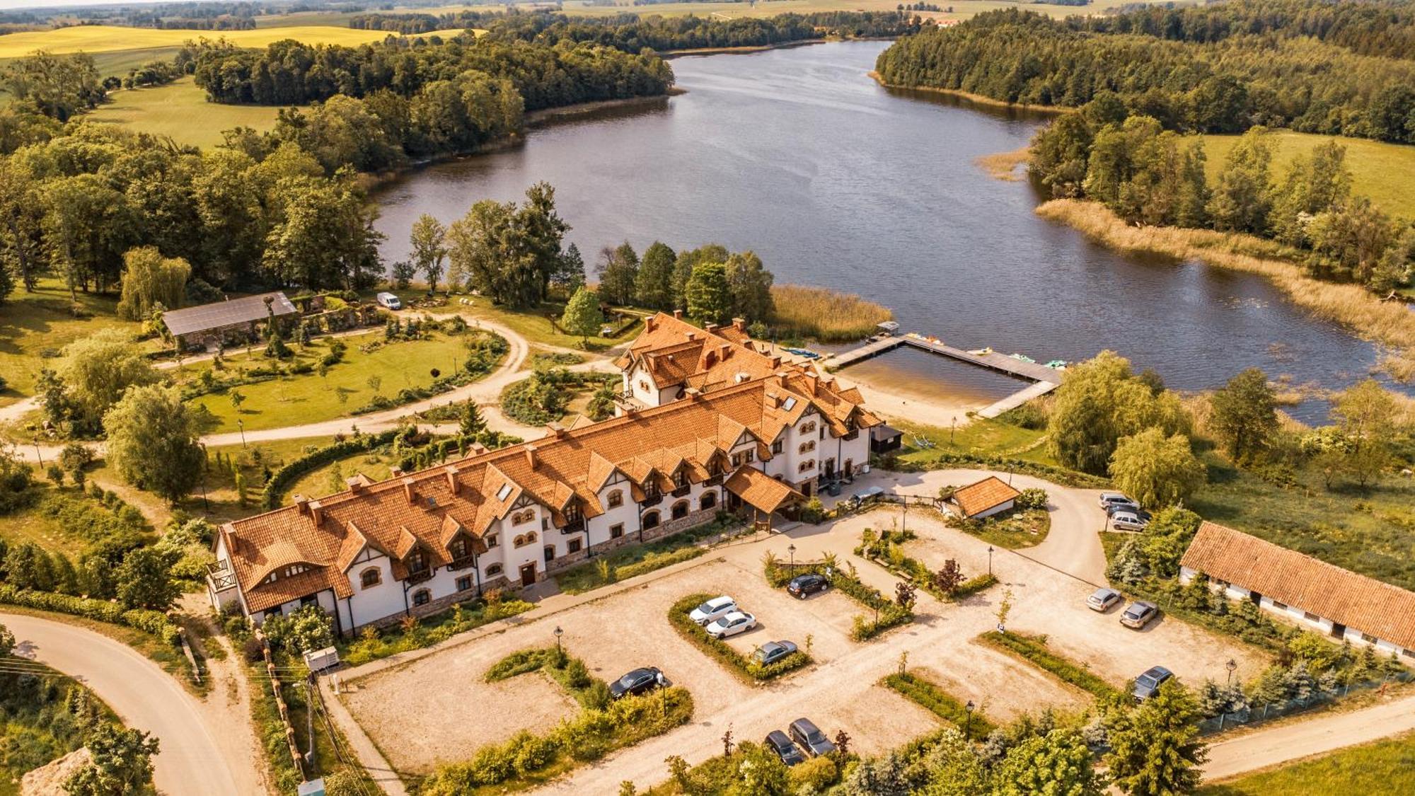 Hotel Folwark Lekuk Łękuk Mały Exteriér fotografie