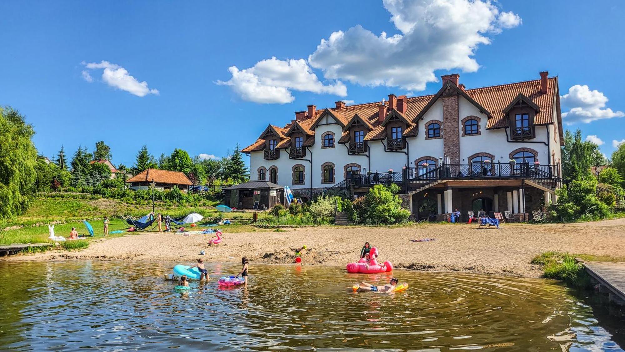Hotel Folwark Lekuk Łękuk Mały Exteriér fotografie